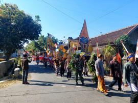 LOMBA DAN KARNAVAL BERTEMA BUDAYA DAN PEMBANGUNAN KALURAHAN JURANGJERO HUT RI KE 79